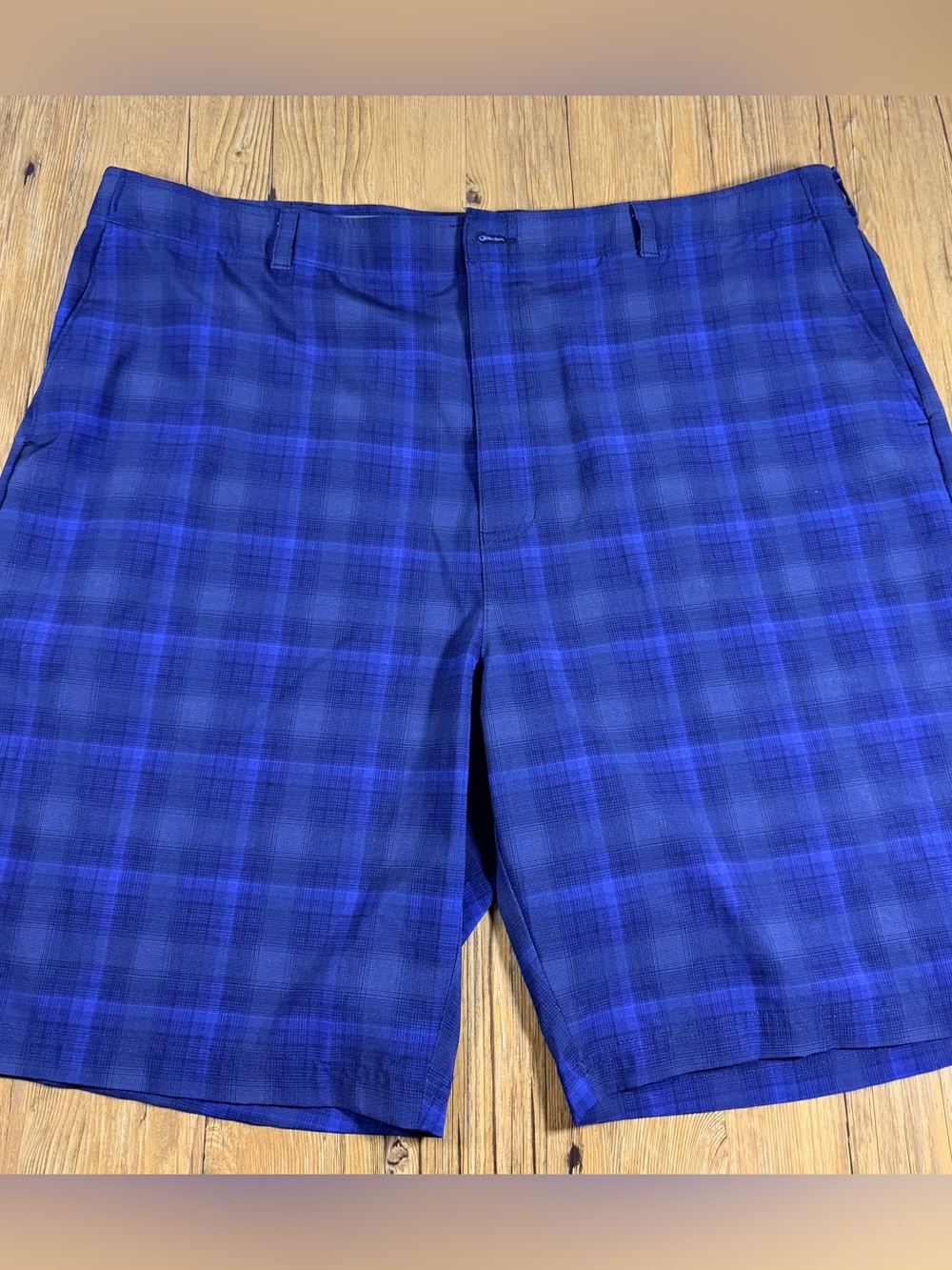 Ben Hogan Men’s Golf Shorts Size 46 Blue Plaid Stretch Performance